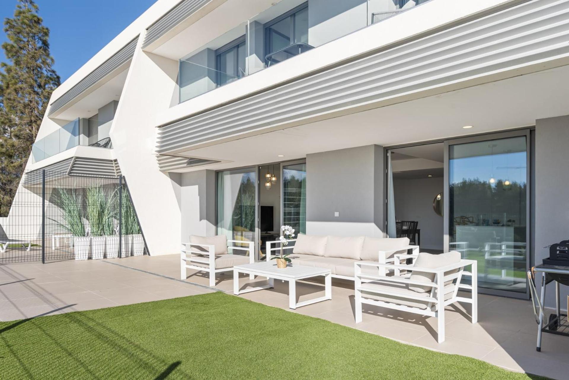 Vivi Homes - Elies House Pool, Gym, Spa & Sea View El Faro Екстер'єр фото