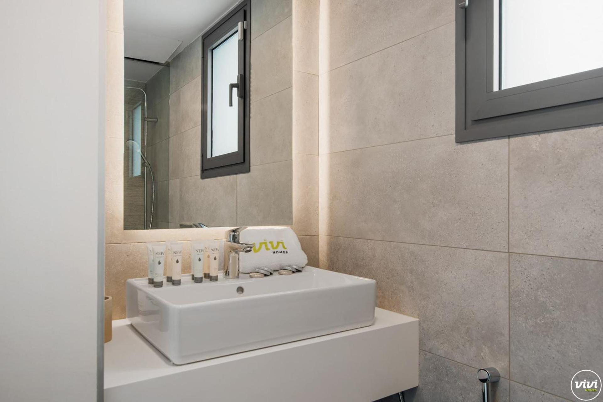 Vivi Homes - Elies House Pool, Gym, Spa & Sea View El Faro Екстер'єр фото